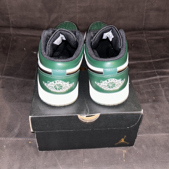 Jordan 1 “green toe “ - Picture 4 of 5